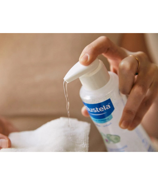 Eau nettoyante Mustela sans rinçage 300ml, Univers Bébé Puériculture Maroc 2