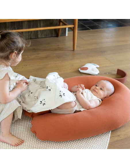 Doomoo Coussin de Grossesse et d'allaitement Buddy Terracotta dans Coussin d'allaitement chez Baby And Mom Maroc