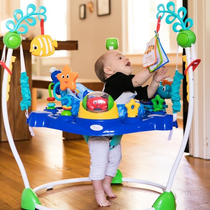 Jumper Table d'activités Baby Einstein Ocean Discovery Activity 9m+ dans Tapis d'éveil chez Baby And Mom Maroc