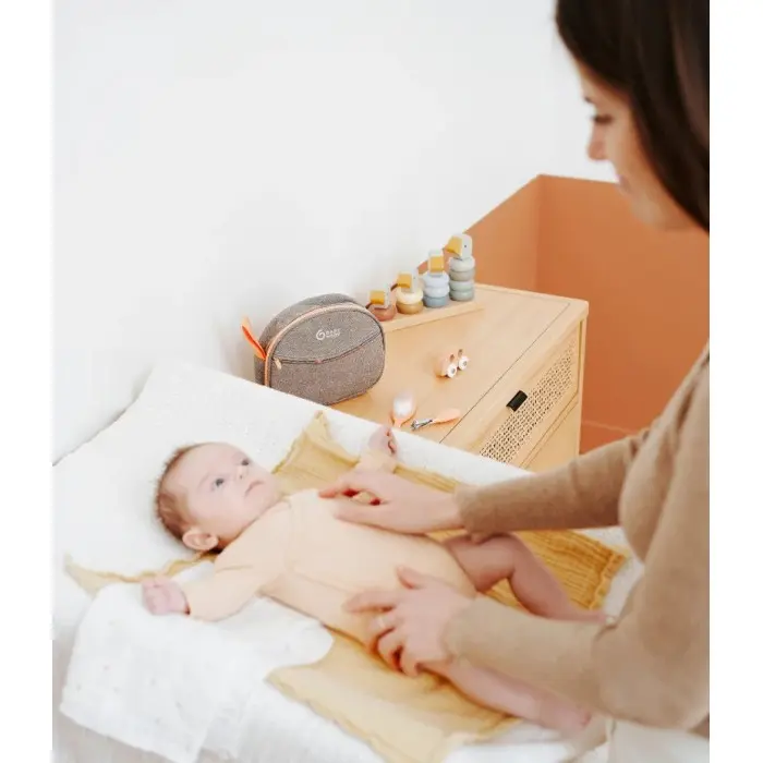 Babymoov Trousse de toilette Trousse de soin 9 accessoires