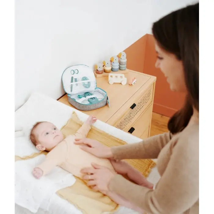 Babymoov Trousse de toilette Trousse de soin 9 accessoires Aqua