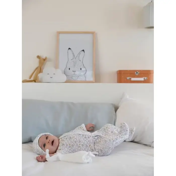 Kit naissance 6 pièces et sa valise cadeau 6m+ Coffret