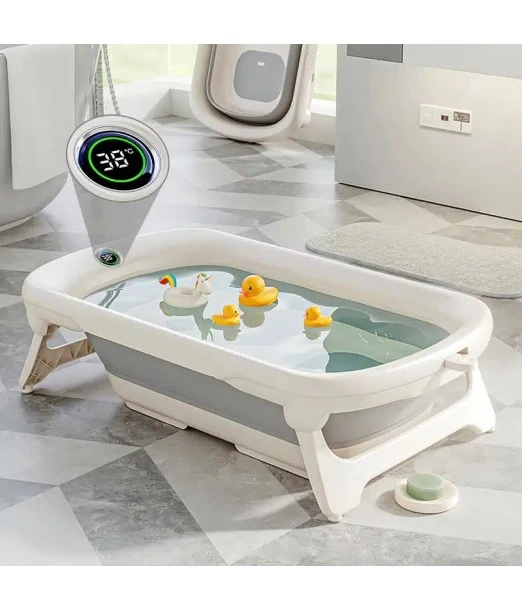 Compact foldable bath with integrated digital thermometer from 0 months 2
