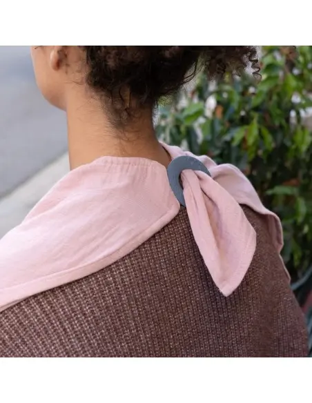 Doomoo breastfeeding bib, Mom'n Play Pink breastfeeding cape — photo 3
