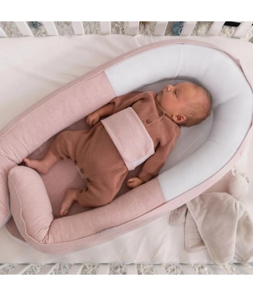 Doomoo Cocoon bed reducer in marl pink 2