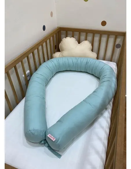 Minitribe Traversin pour bébé Vert Pastel Univers Bébé -