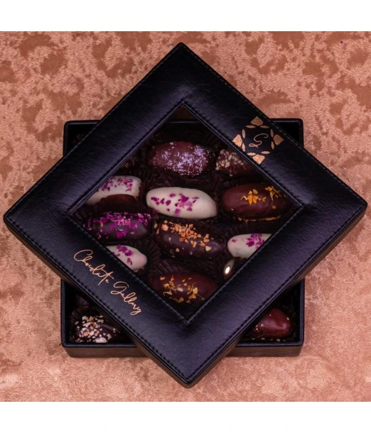 Box of coated dates - 16 pieces