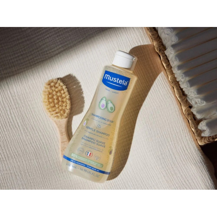 Mustela Shampooing doux bébé à l'avocat BIO 200ml dans Cheveux & Corps chez Baby And Mom Maroc
