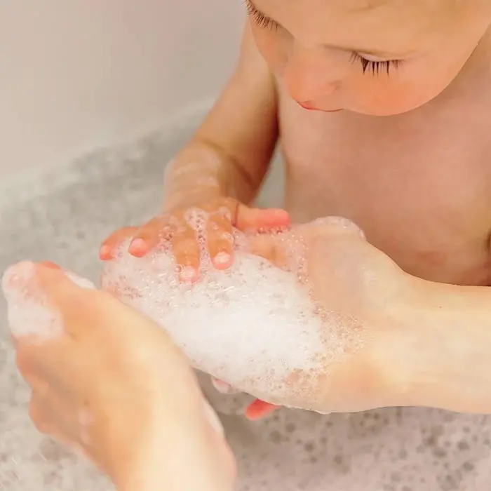 Biolane Savon Doux Surgras 150g Cheveux & Corps - Biolane Maroc