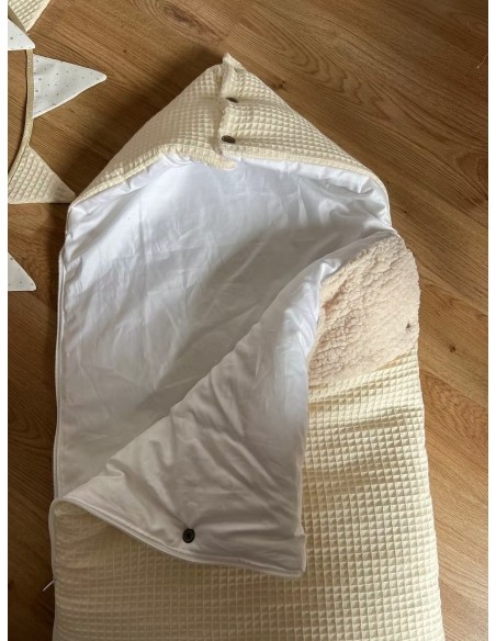 Mini Babounj Nid d’ange « Nid d’abeille » dans Nid d'ange chez Baby And Mom Maroc