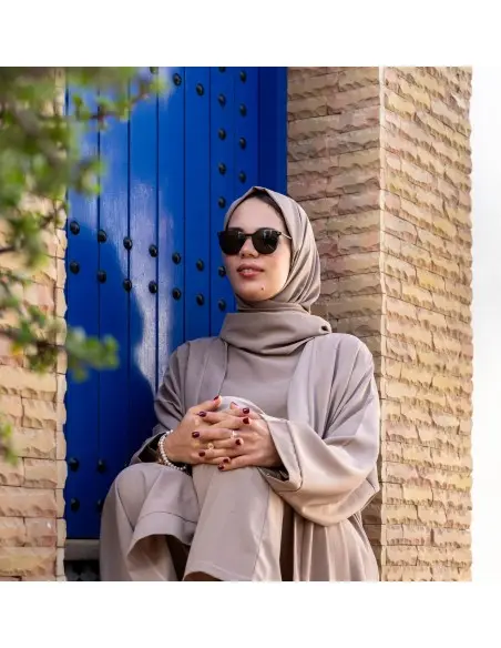 Elegant and modest abaya set — beige — photo 4