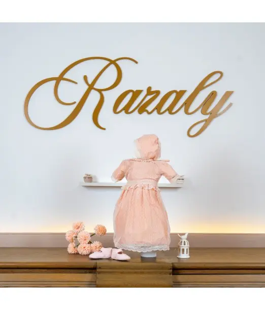 Robe de baptême en taffetas et tulle brodé avec bonnet assorti