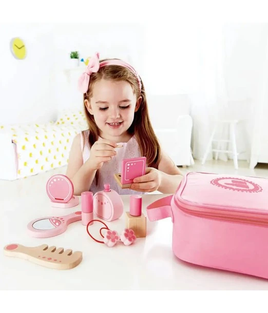 Hape wooden beauty kit from 3 to 8 years 2