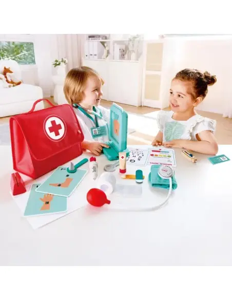Hape Set médical du petit docteur 3ans+ dans Jeux éducatifs chez Baby And Mom Maroc