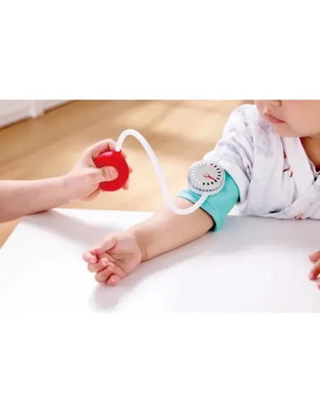 Hape Set médical du petit docteur 3ans+ dans Jeux éducatifs chez Baby And Mom Maroc