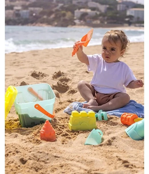 Eurekakids Deluxe beach play set 2