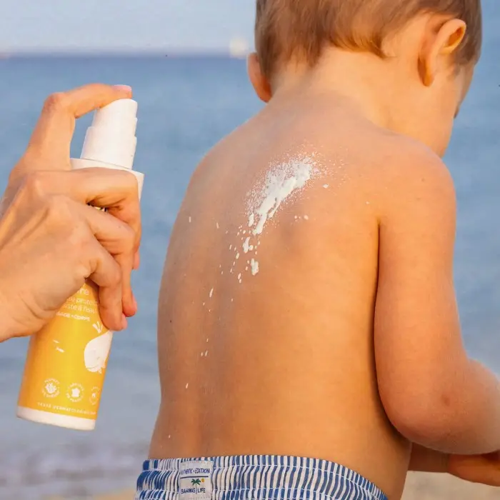 Biolane Spray solaire SPF50 Visage & Corps 200ml dans Crème Solaire chez Baby And Mom Maroc