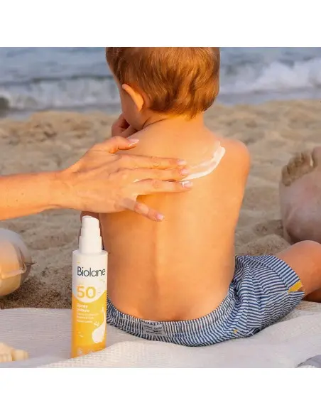 Biolane Spray solaire SPF50 Visage & Corps 200ml dans Crème Solaire chez Baby And Mom Maroc