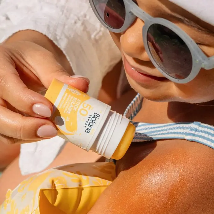 Biolane Stick Solaire SPF50 Visage & Corps dans Crème Solaire chez Baby And Mom Maroc