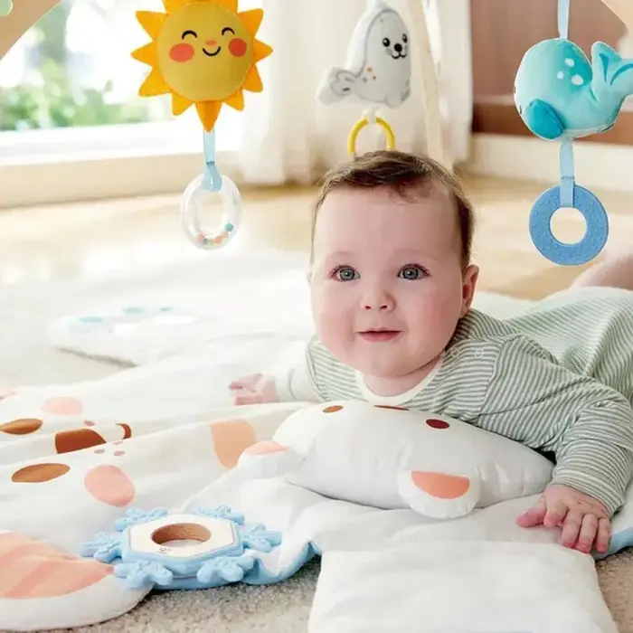 Hape Tapis d'éveil Snuggle Bear Activity Gym 0-18mois dans Tapis d'éveil chez Baby And Mom Maroc
