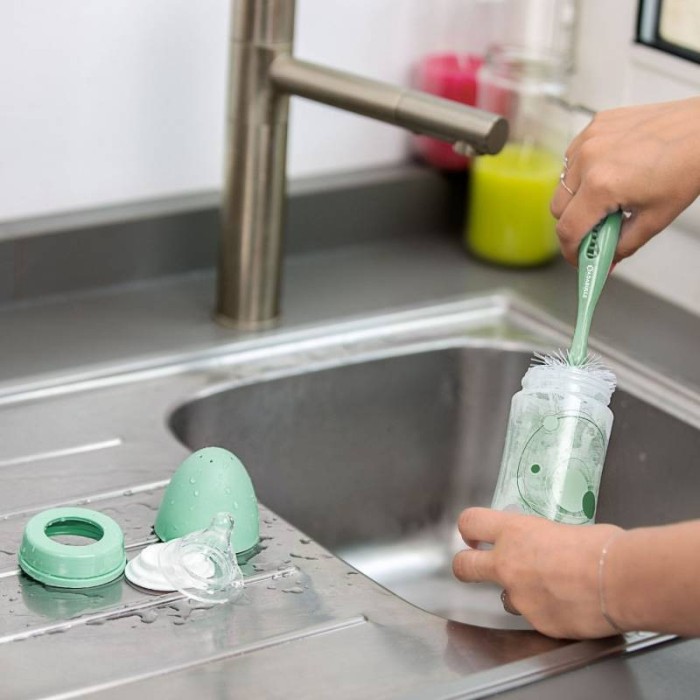 Goupillon Vert Pour Biberon Et Tétine Badabulle