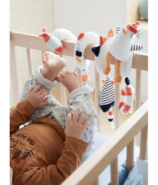 Spirale d'activités LEON SUR LE PONTON - multicolore Peluches 2