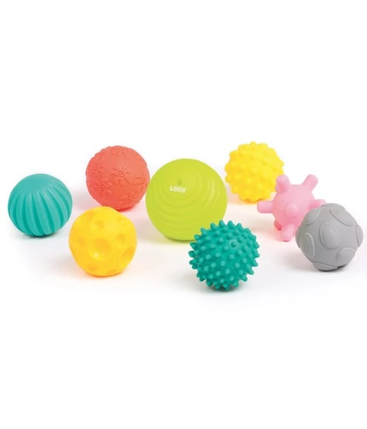 Ludi assortment of 8 sensory balls from 6 months