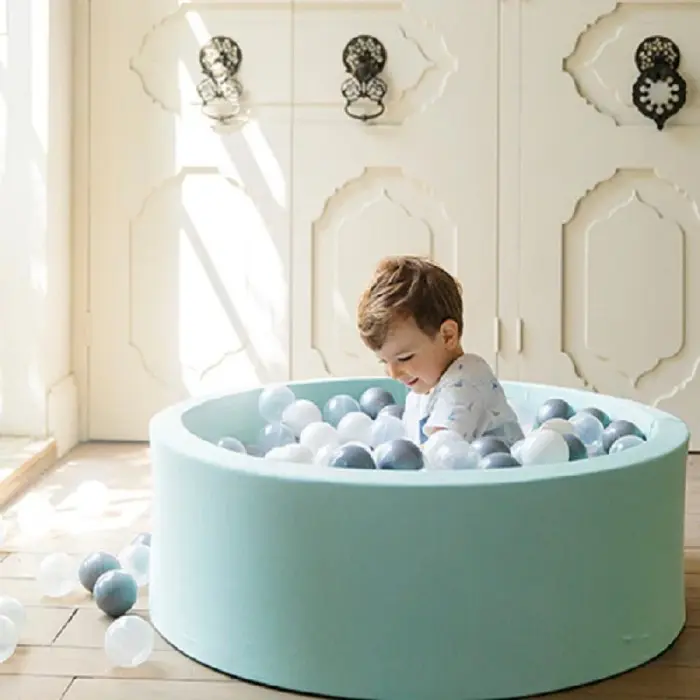 LARISA & PUMPKIN – Piscine à balles Mint Piscine - Larisa &