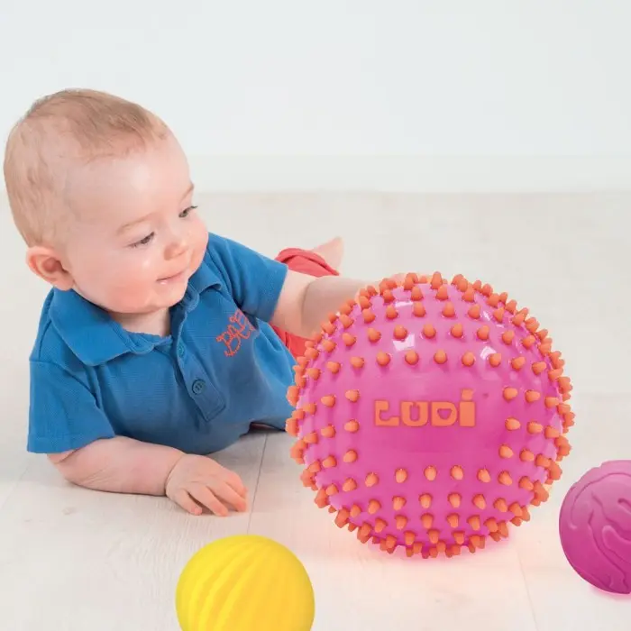 Ludi 3 Balles Sensorielles « Roses » 6m+ Jouet - Ludi Maroc